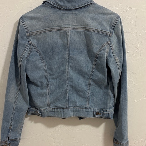 Light Blue Denim Jean Jacket - Picture 5 of 6